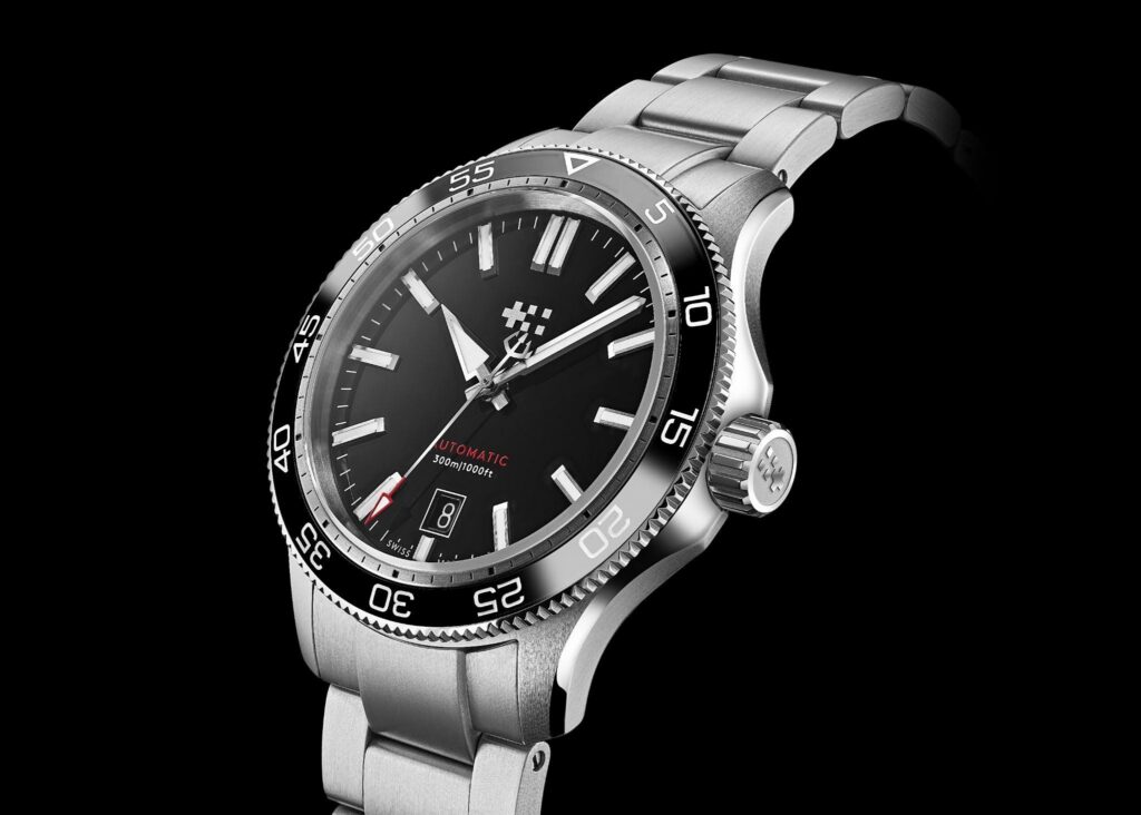 The C60 Trident Pro 300, the brand's flagship dive watch and one of its most popular references. Swiss-made, 300m water-resistant, on the same Light-catcher case the Bel Canto wears.